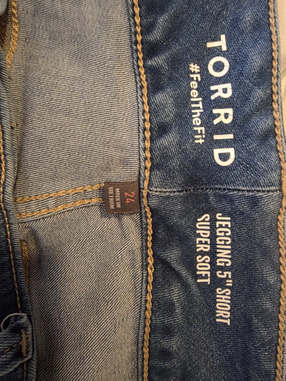 torrid Supersoft Jegging Shorts - Triple Button Waist - Picture 4 of 4